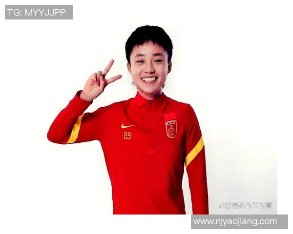 瘦小身材却技艺超群的足球明星们盘点与成就分析