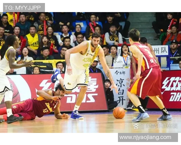 西安篮球队状态引发热议球迷对球队表现意见不一